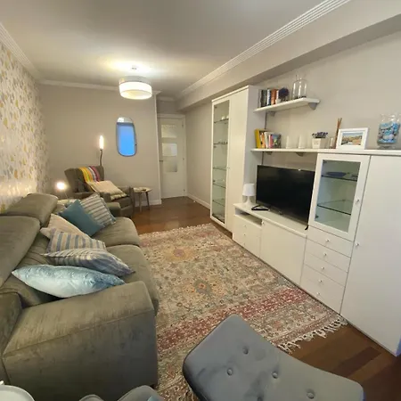 Casco Viejo Junto A Bilborock * Bilbau