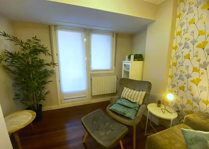 Casco Viejo Junto A Bilborock * Bilbao