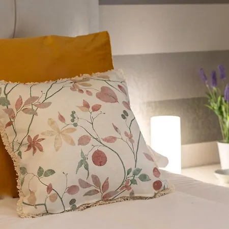 Casco Viejo Junto A Bilborock * Bilbao